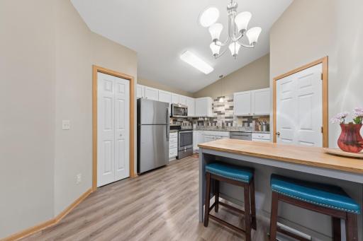 9821 Zinnia Lane N, Maple Grove, MN 55369