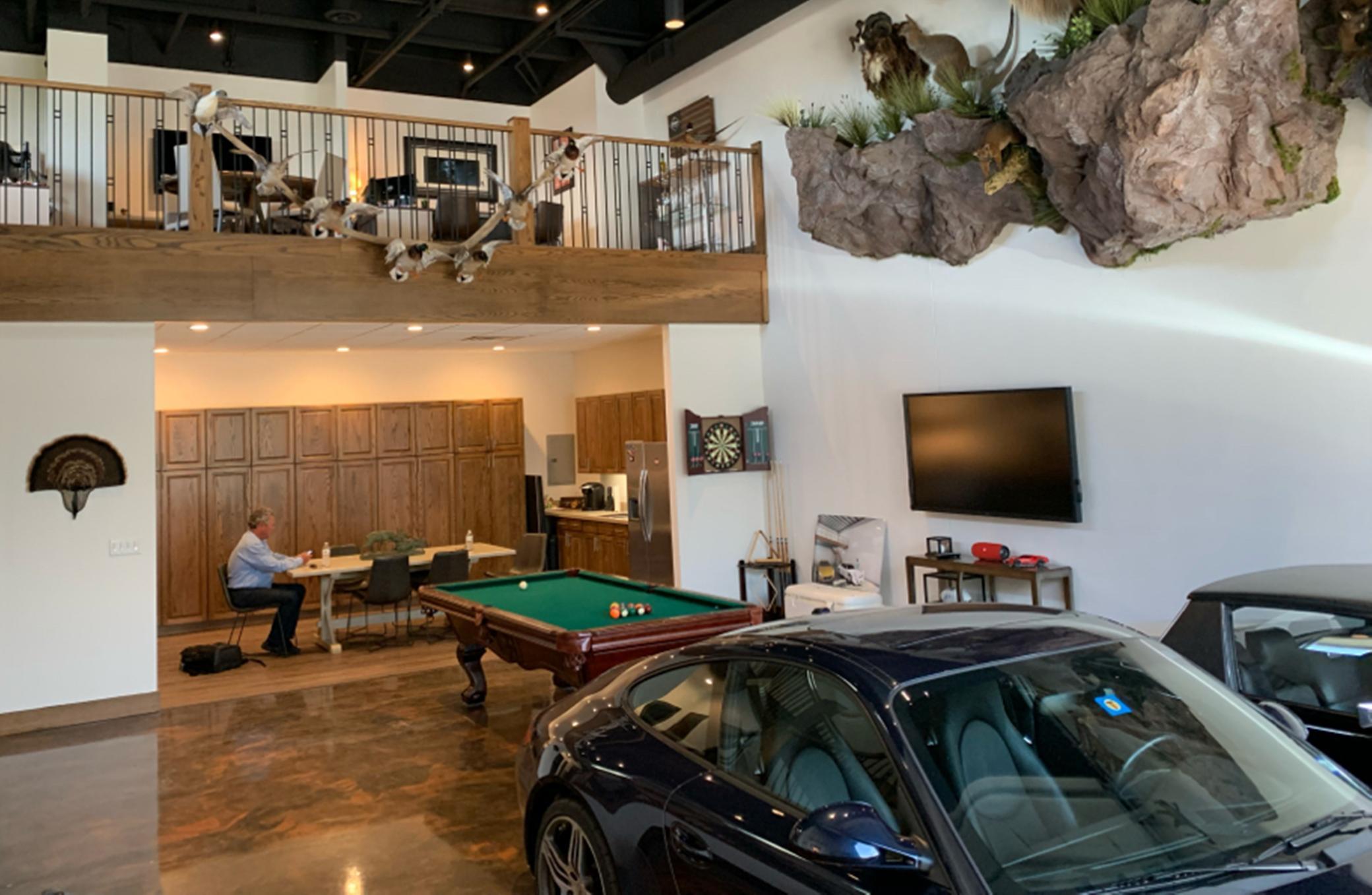 Hangout / Office on1st floor