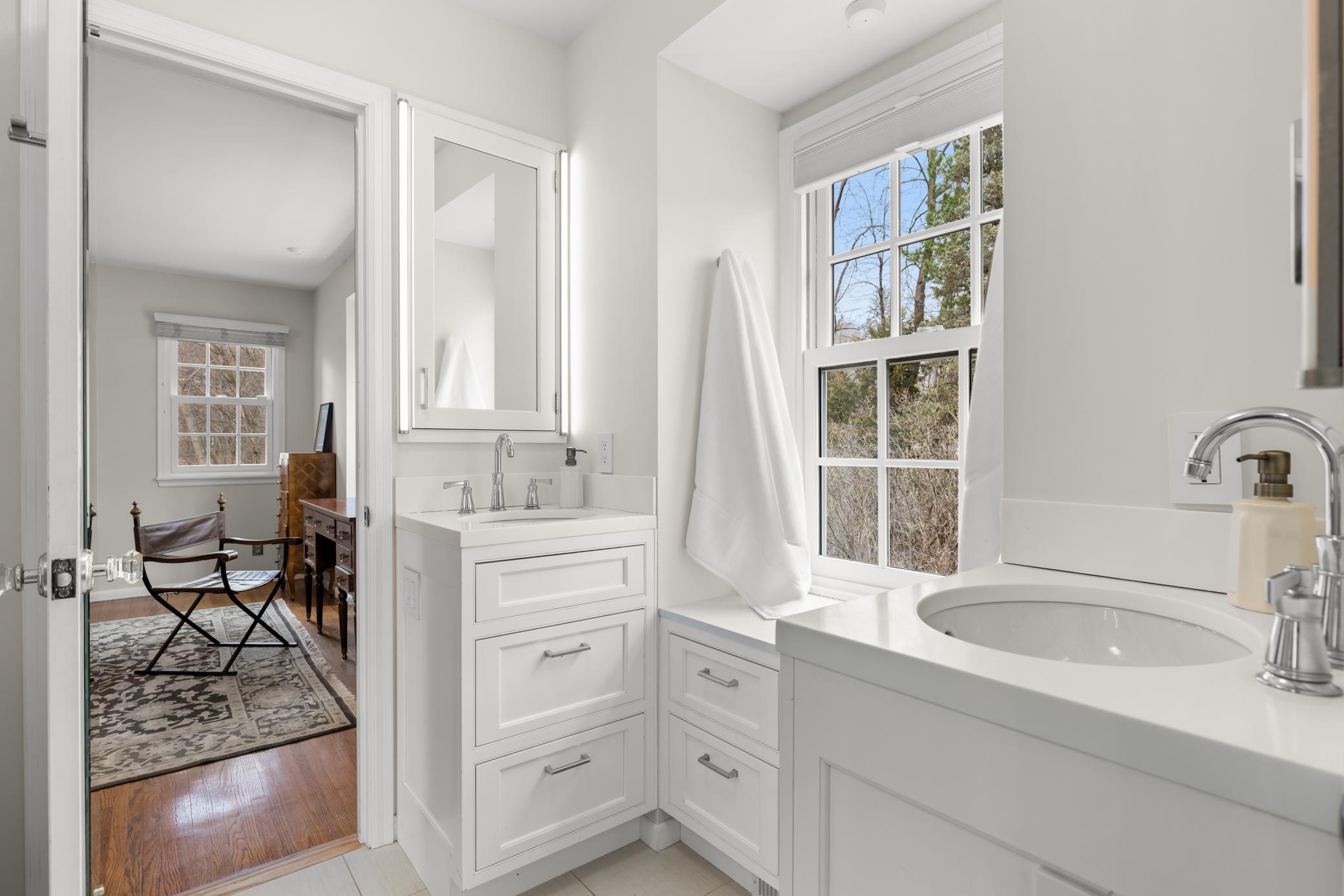 Second level bathroom -ensuite/ "Jack and Jill"