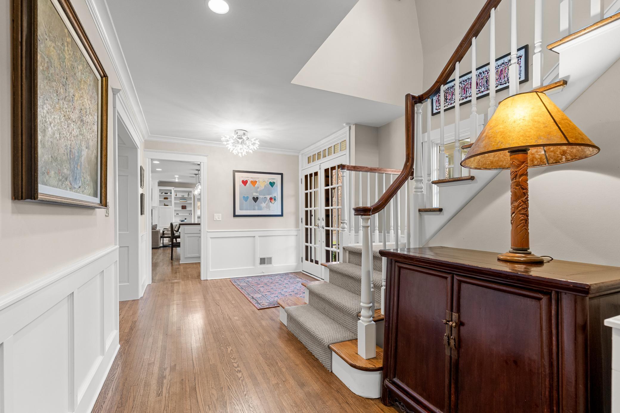 Elegant entrance to second level bedrooms