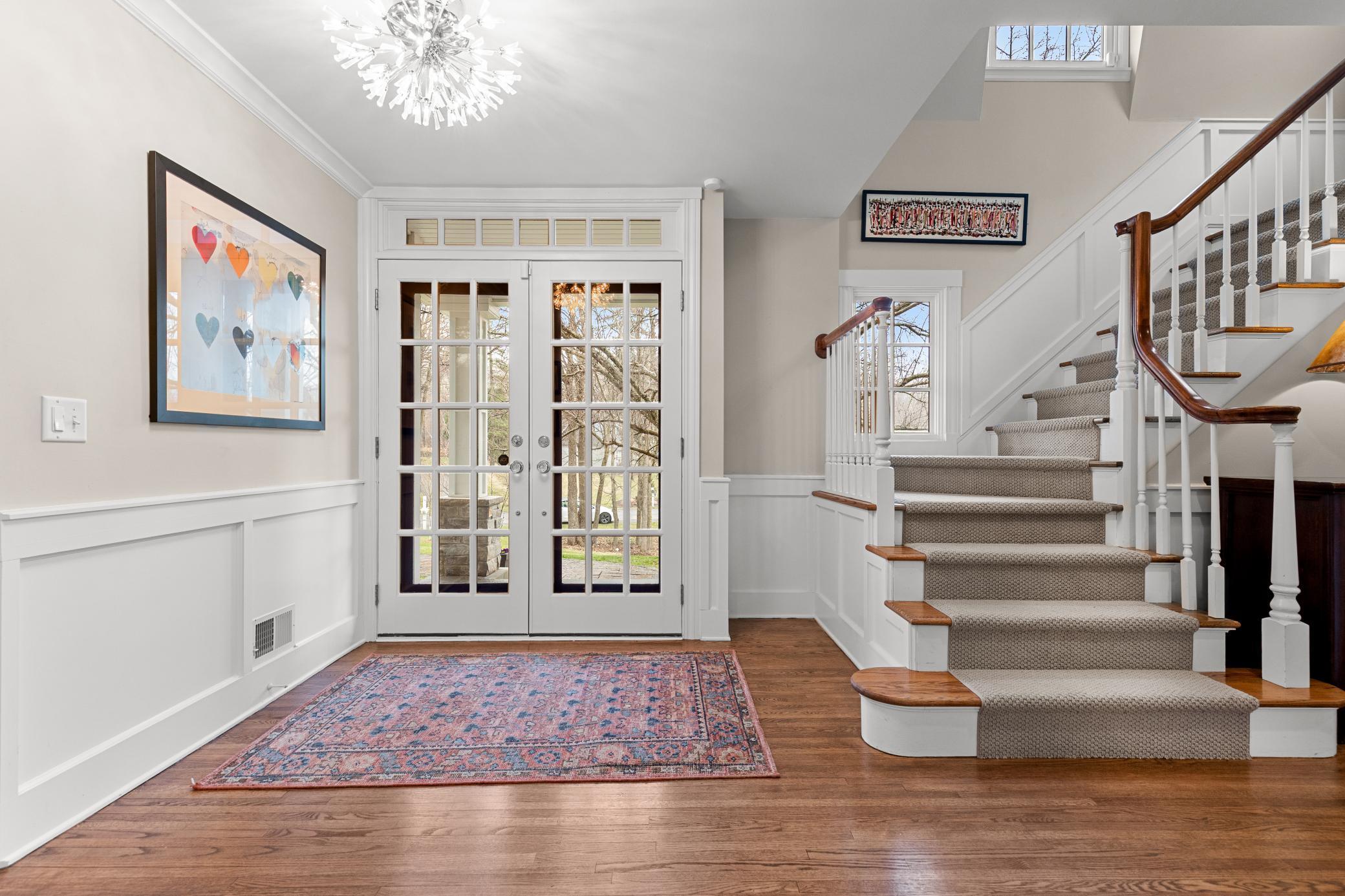 Graceful and welcoming front entry