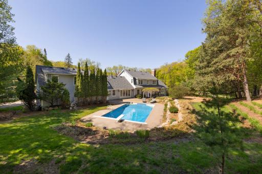 Privacy and relaxation - yet close proximity to Deephaven's parks and bike paths!