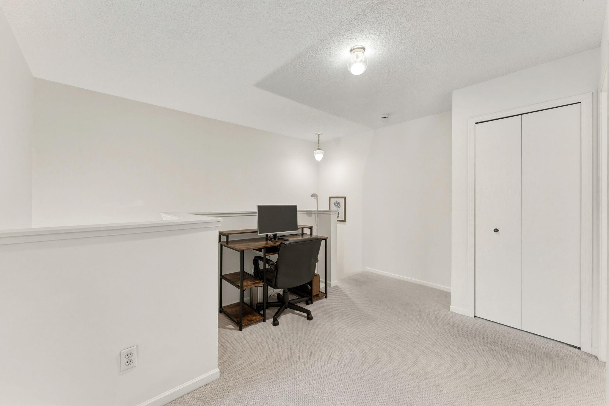 Use the loft flex space as you need!