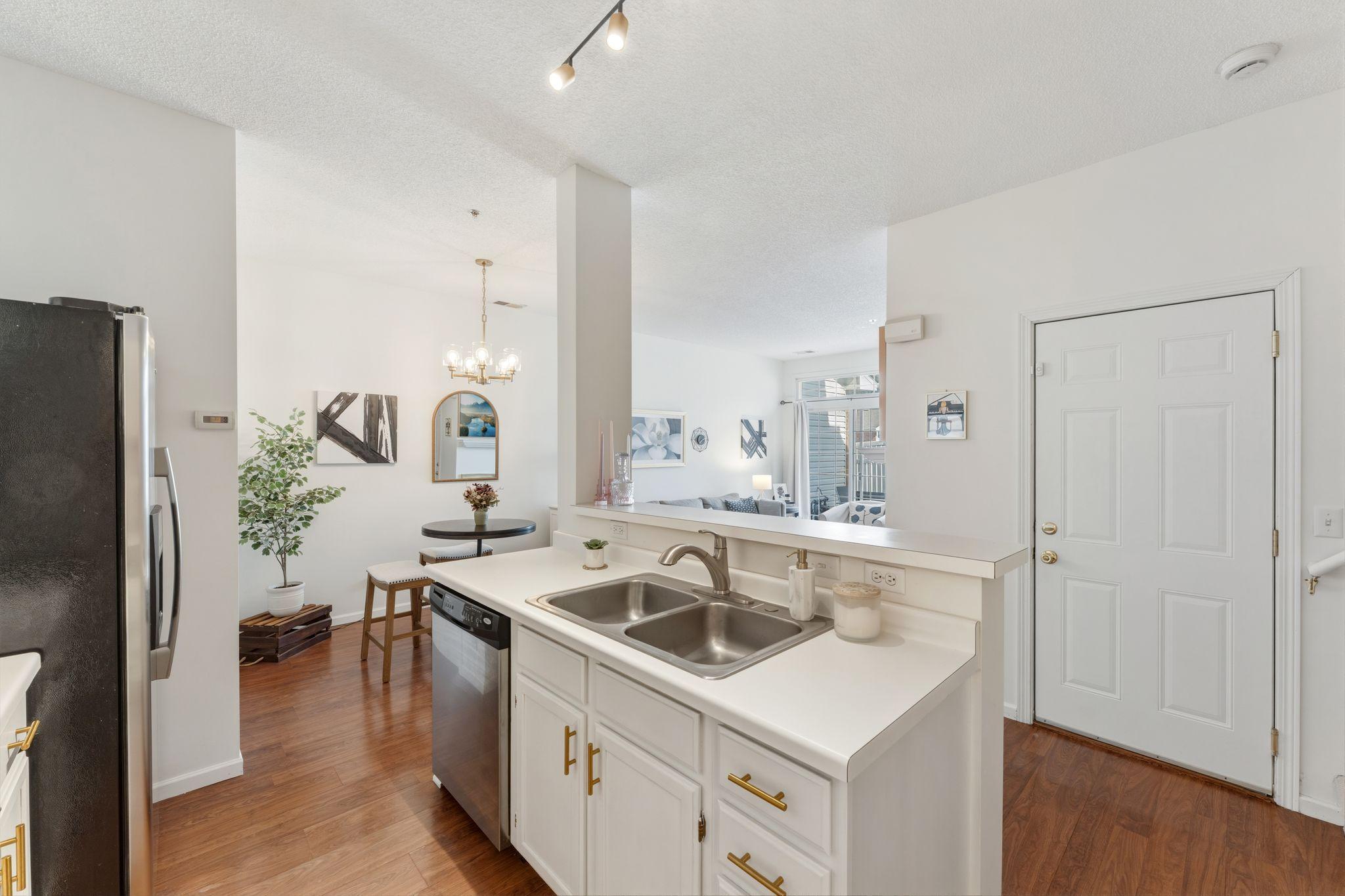 Enjoy the center island!