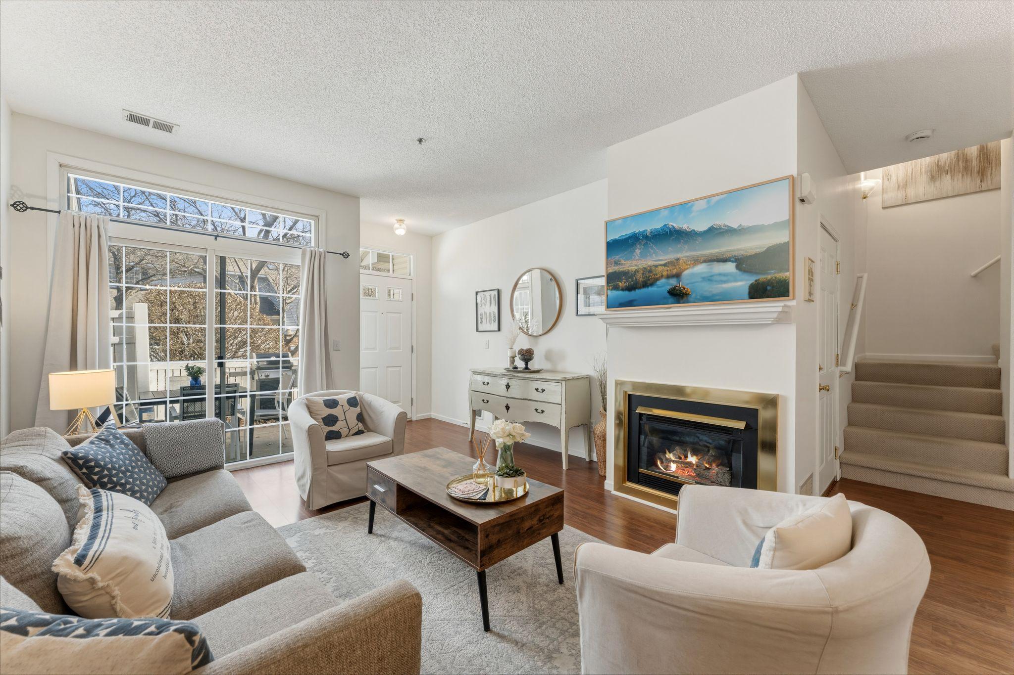 From the living you can step out to the private patio!