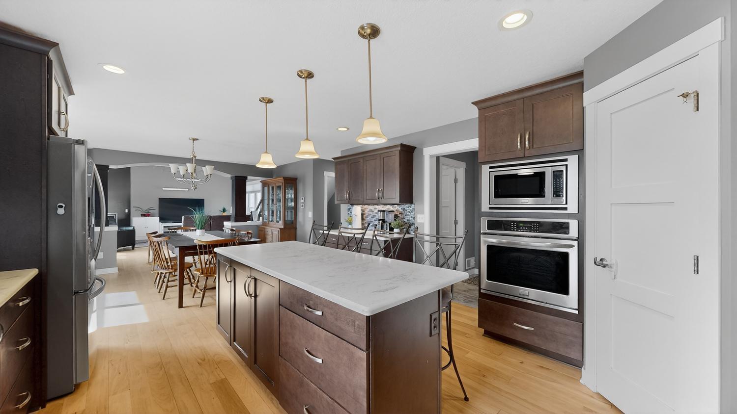 18 Kitchen w:corner walk-in pantry.jpg