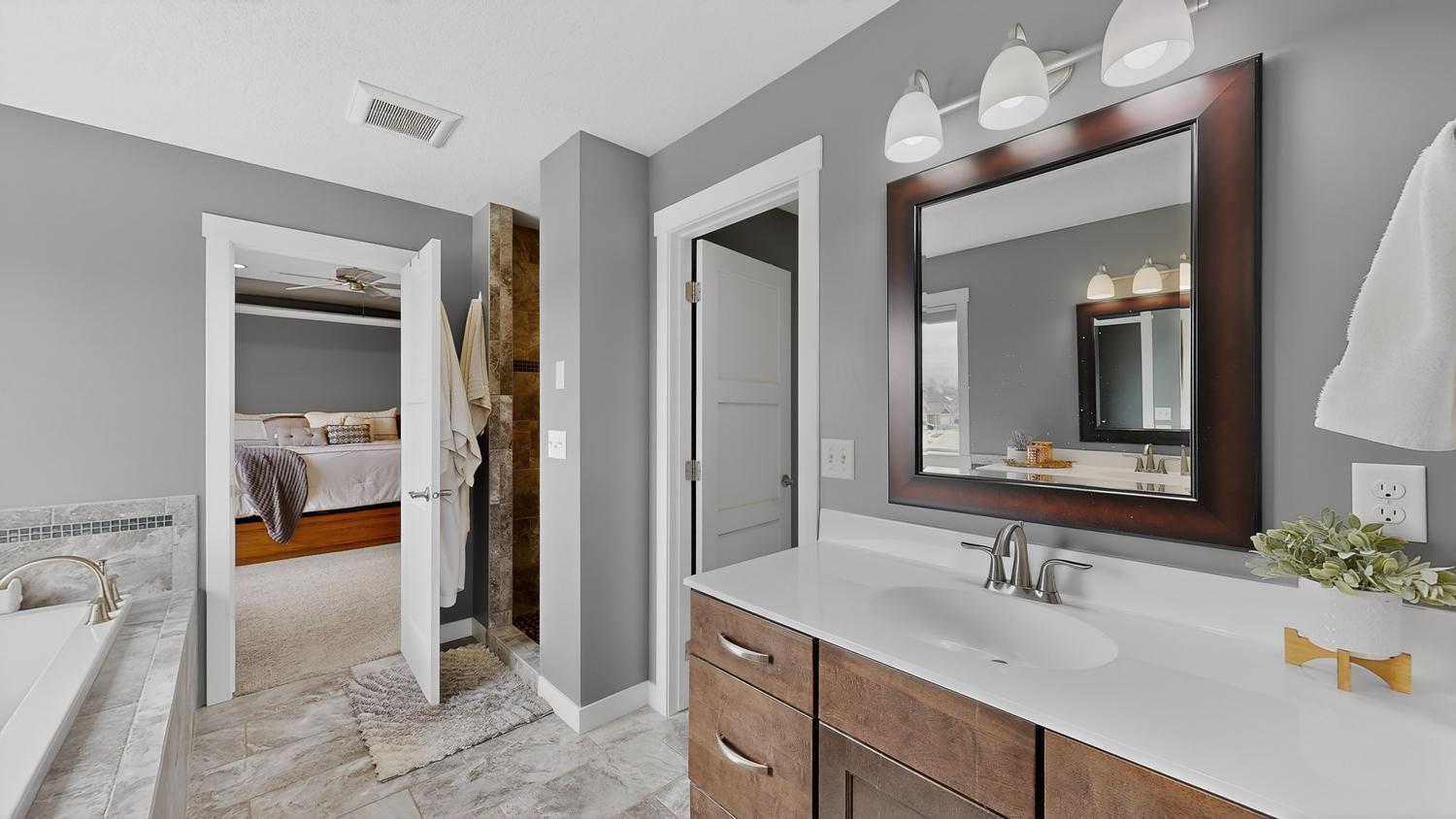 29 Primary Bathroom.jpg