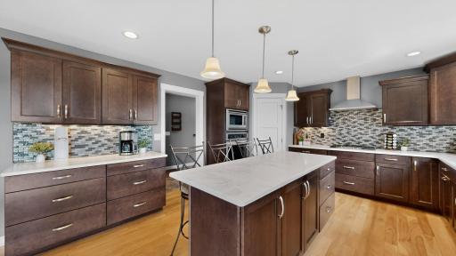 1998 Esther Lane SW, Rochester, MN 55902