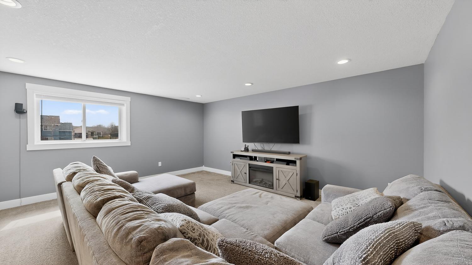 41 Lower Level Family Room.jpg