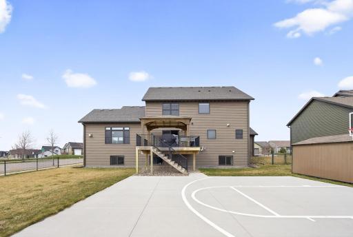 1998 Esther Lane SW, Rochester, MN 55902
