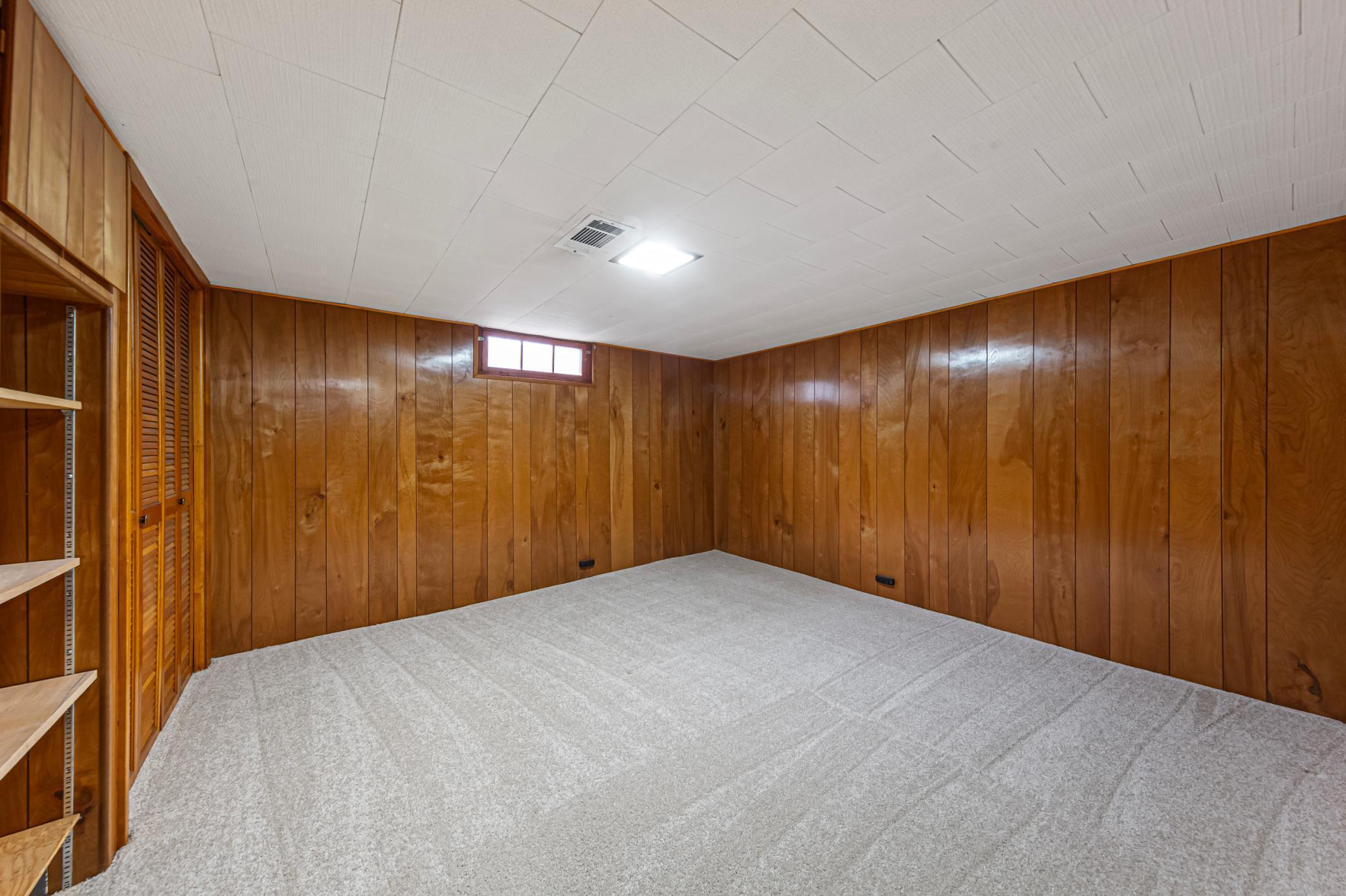 36 bonus room_lower.jpg