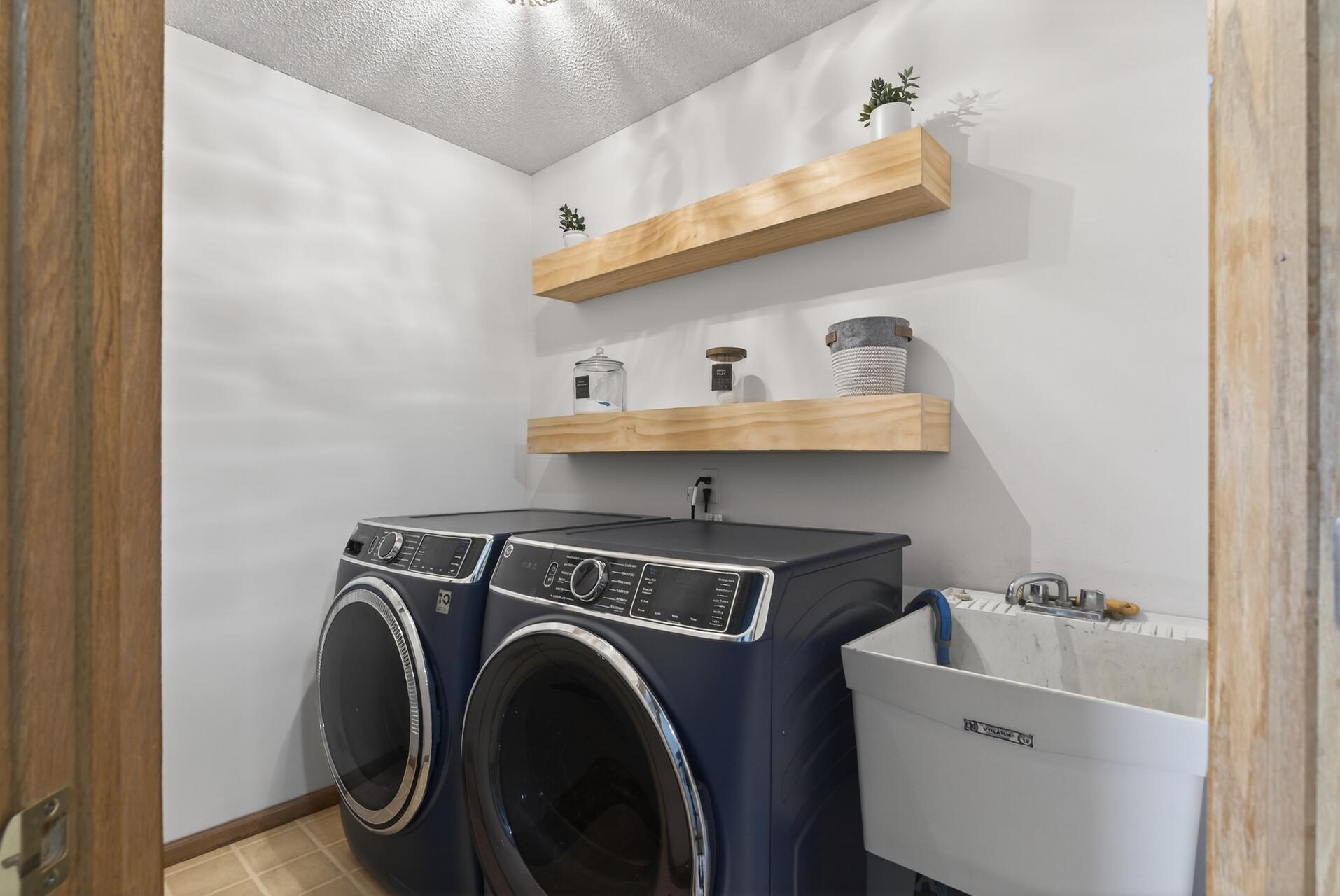 2nd level laundry room