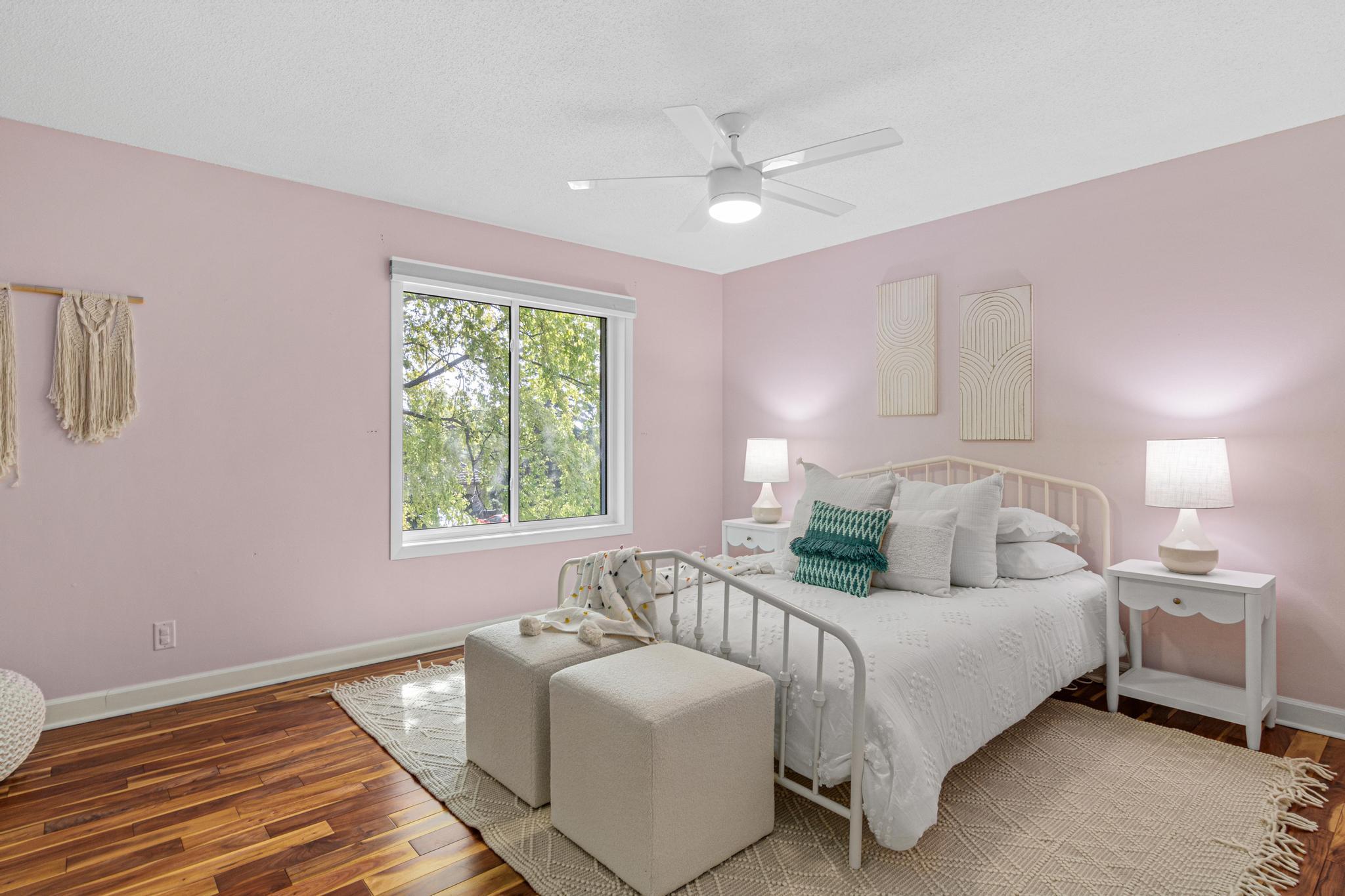 2ND BEDROOM UPSTAIRS