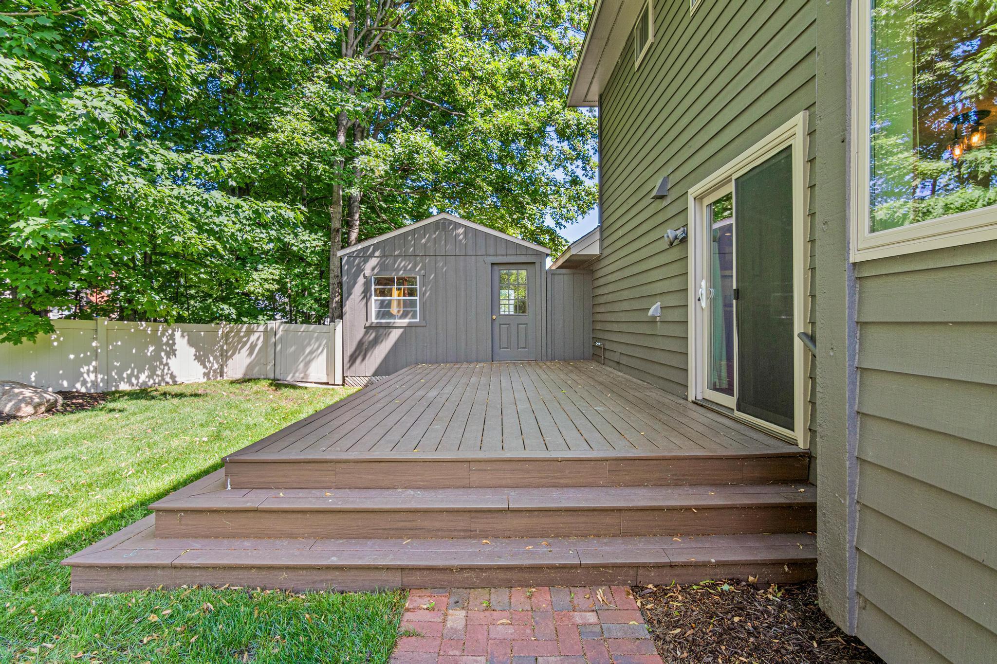 LARGE SHED