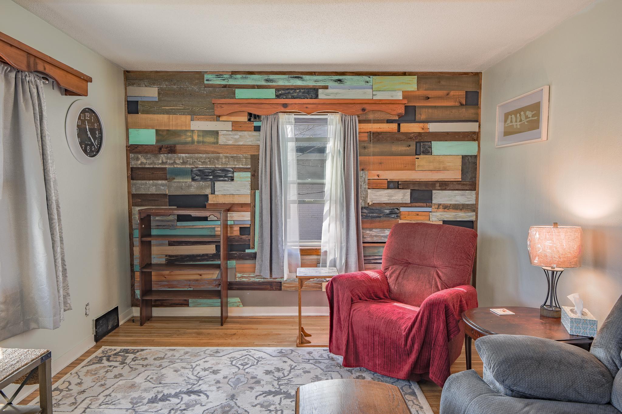 239 32nd Ave N-7.jpg