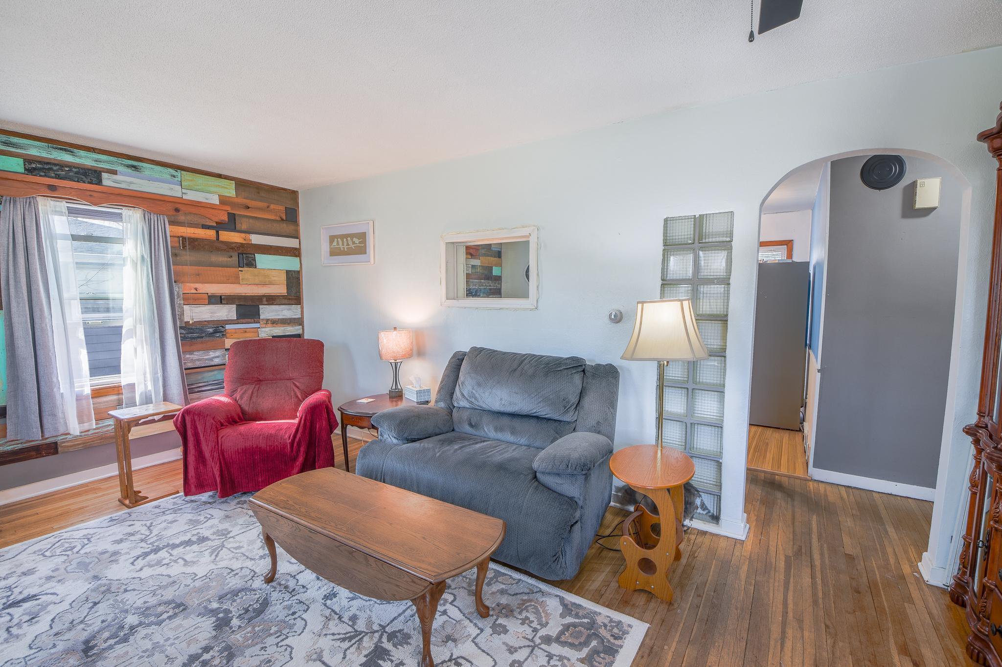 239 32nd Ave N-8.jpg