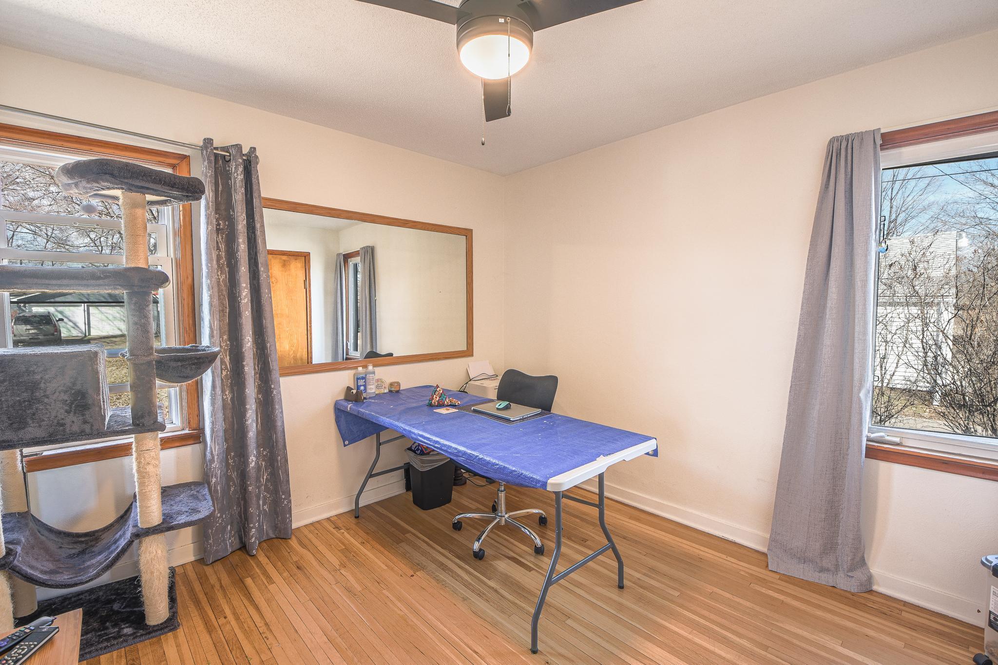 239 32nd Ave N-15.jpg