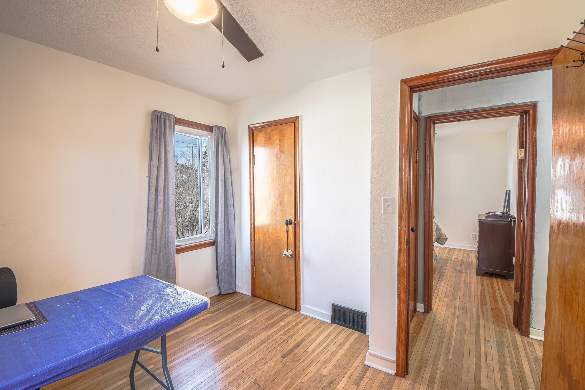 239 32nd Ave N-18.jpg