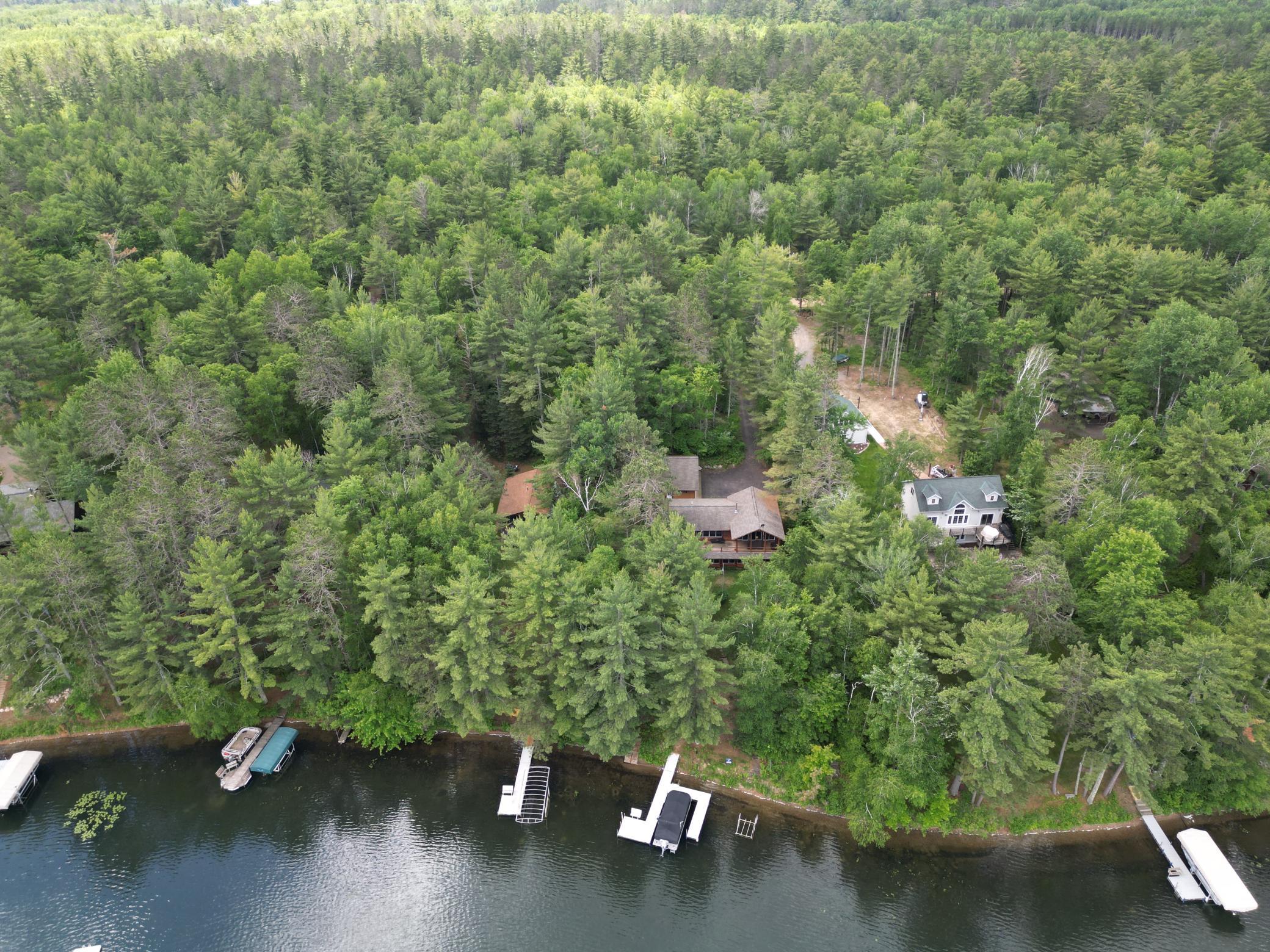 107' of lake frontage! Yes!