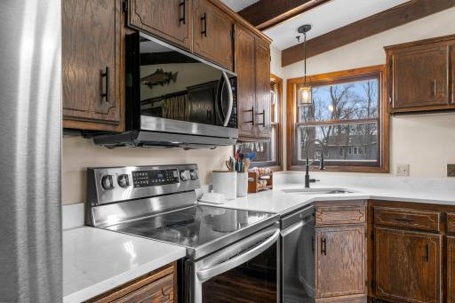 Kitchen was redone in 2025 with Quartzite countertops which are a durable, high-end natural stone option popular for their marble-like appearance, exceptional hardness, and heat resistance. Also added were the LG Appliances and cabinet hardware.