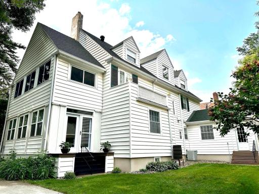 1119 Broadway N, Fargo, ND 58102