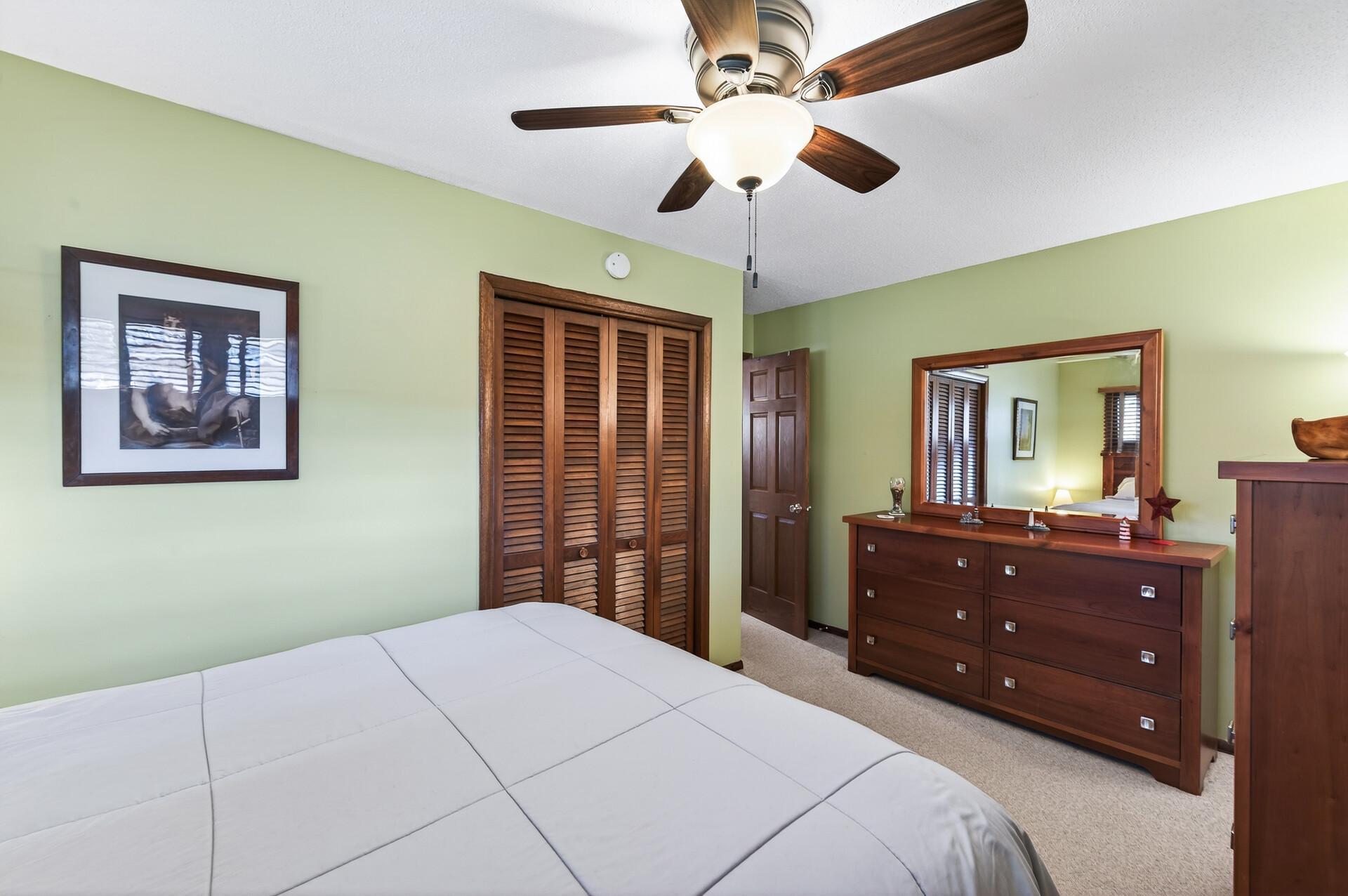 Entrance to the bedroom.