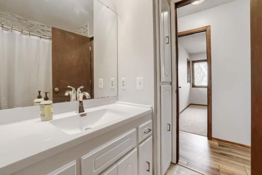 18127 Flanders St NE - Web Quality - 024 - 20 Bathroom.jpg