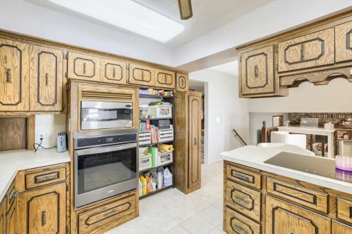 18127 Flanders St NE - Web Quality - 019 - 15 Kitchen.jpg