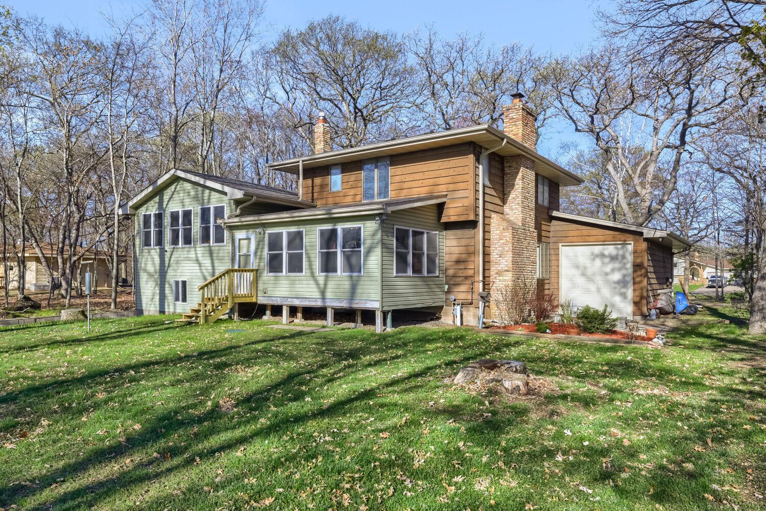 18127 Flanders St NE - Web Quality - 030 - 26 Exterior Rear.jpg