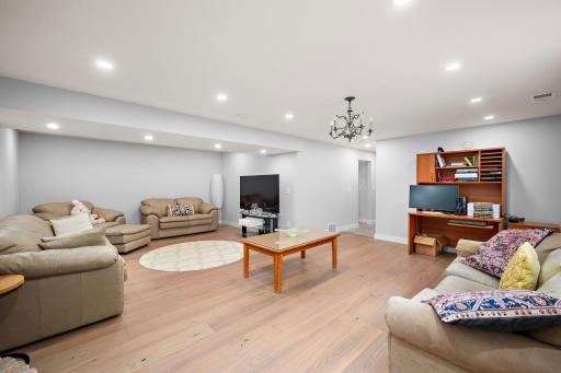 27755 Island View Road, Excelsior, MN 55331