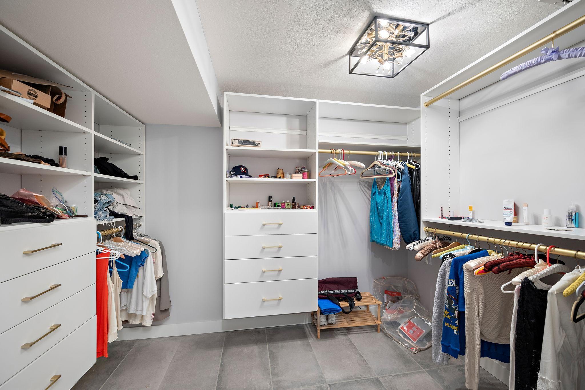 Lower level brm closet adjacent bath