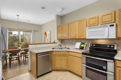 220 Heritage Lane, Circle Pines, MN 55014