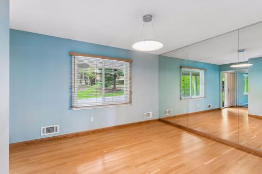 4532 Marlborough Court, Minnetonka, MN 55345