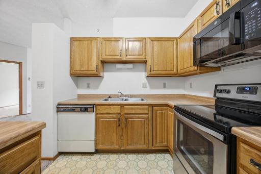 3317 15th Avenue S, B, Fargo, ND 58103