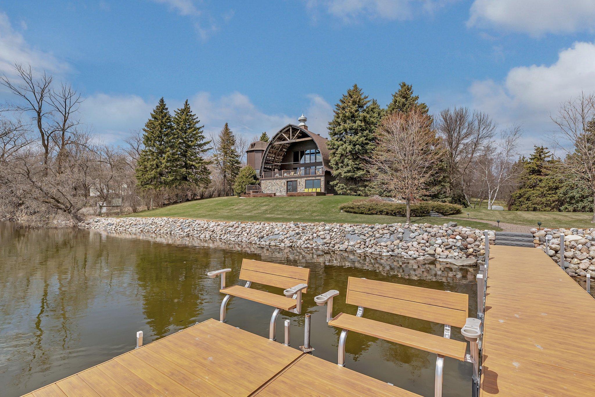 Understated luxury, unforgettable setting.