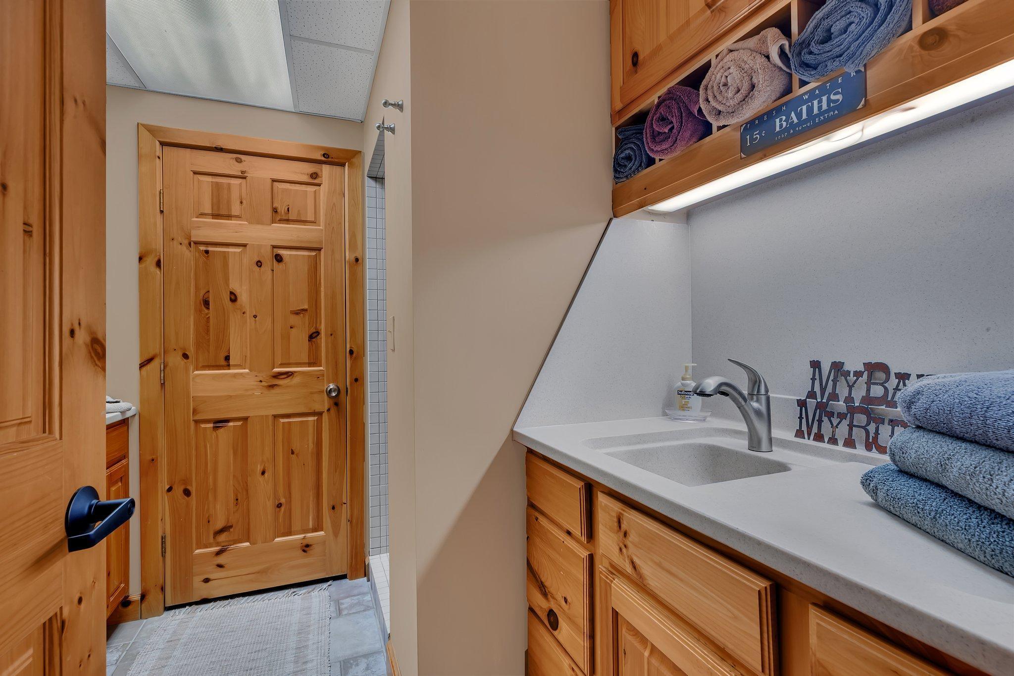 Lower level 3/4 bathroom.