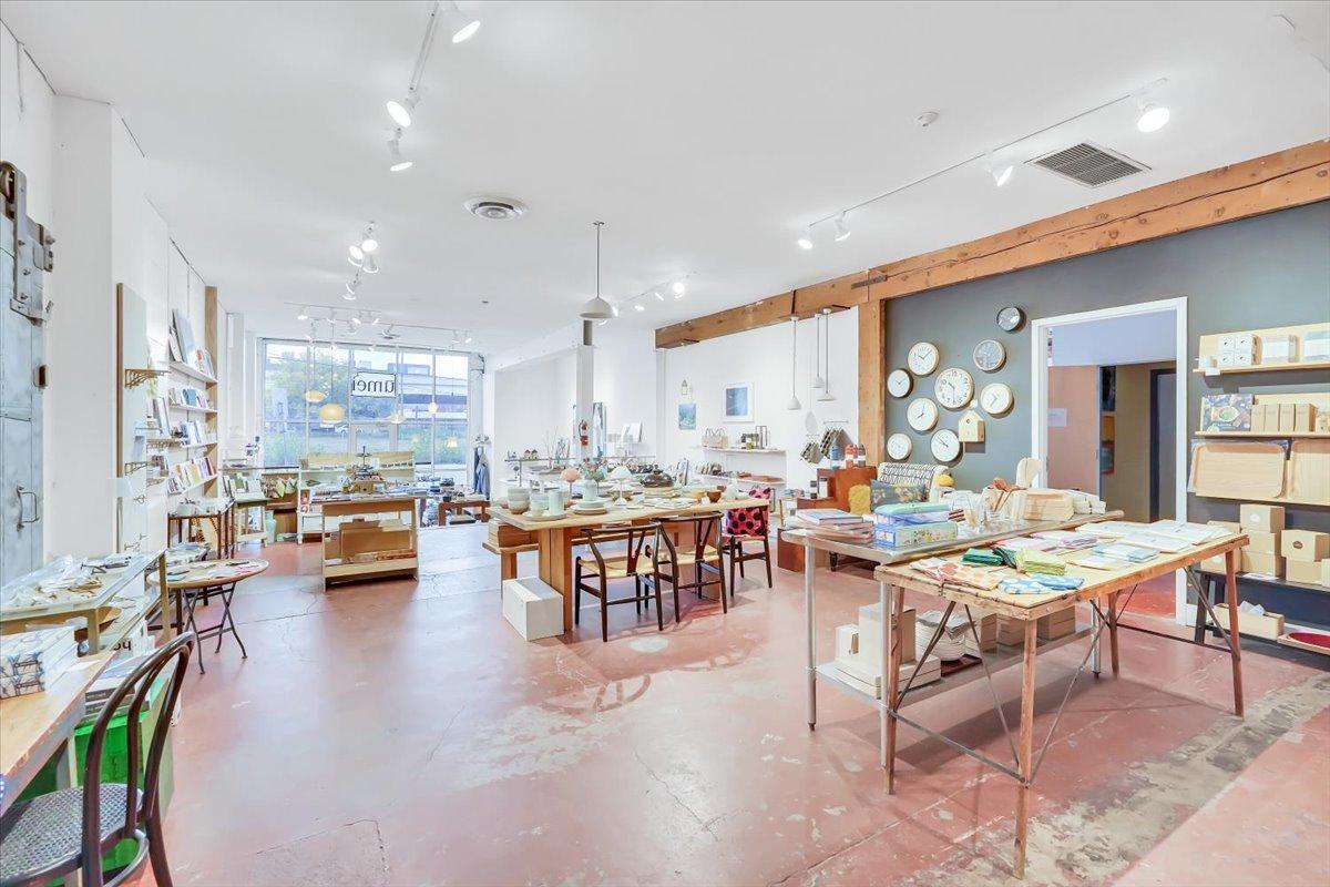 12-905 N 5th St-12.jpg