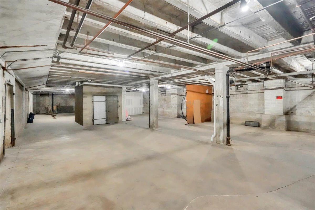 20-905 N 5th St-20.jpg