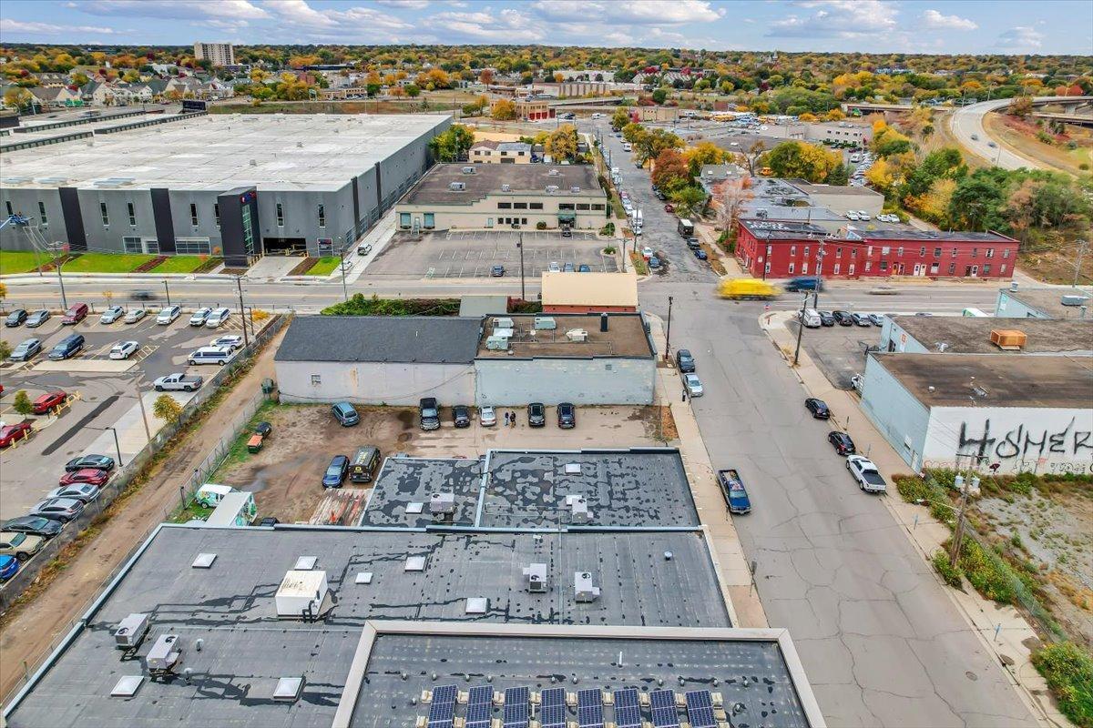 27-905 N 5th St-27.jpg