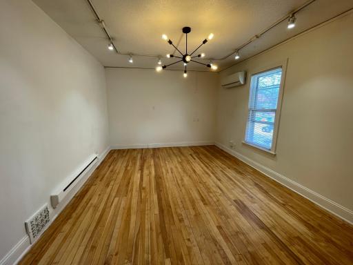 961 Grand Avenue, Saint Paul, MN 55105