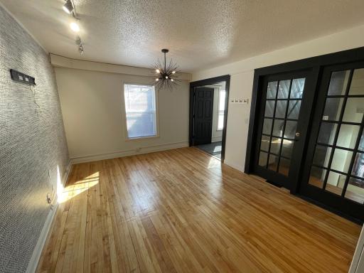 961 Grand Avenue, Saint Paul, MN 55105