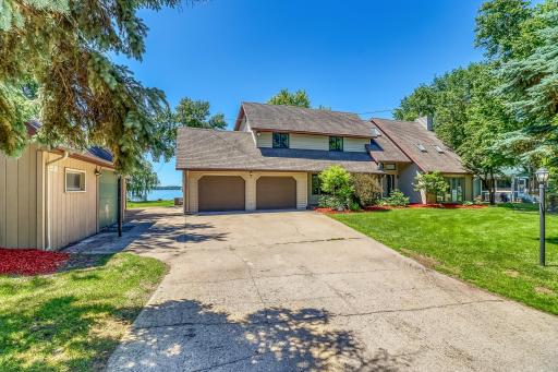 11494 Ravenswood Beach Road, Detroit Lakes, MN 56501