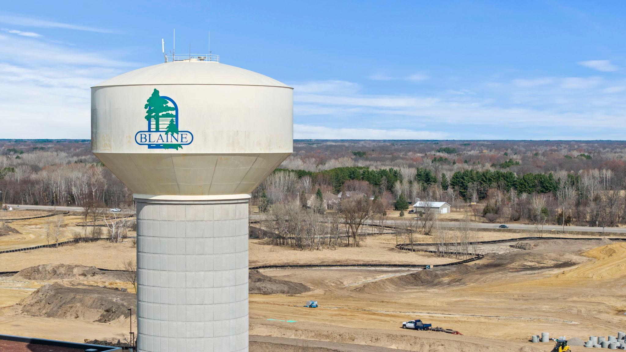 Blaine offers convenience with great schools, parks, shopping, and restaurants—all just a short drive away. The area continues to grow and improve, making it a fantastic long-term place to call home.