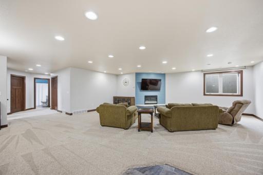 316 Prairie Drive, Harwood, ND 58042