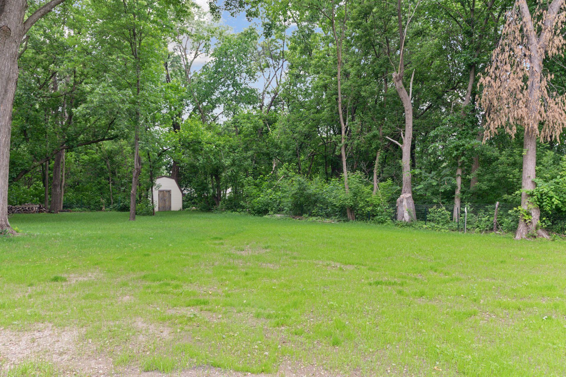 Avoid crowded developments and cookie-cutter builds -create the home you actually want on a spacious lot in a convenient location close to 3M Campus and amazing Woodbury restaurants and shopping.