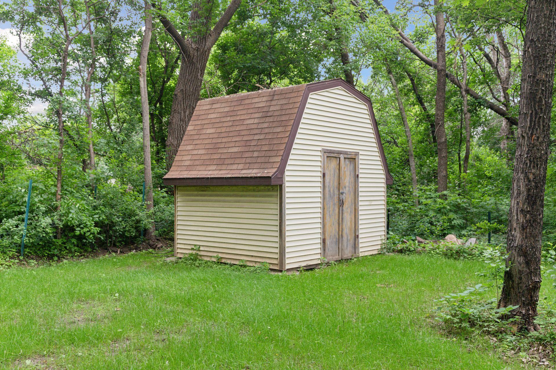 12x10 shed included.