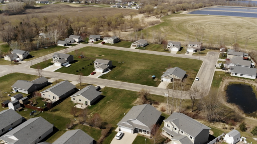 553 Coleman Avenue E, Eden Valley, MN 55329