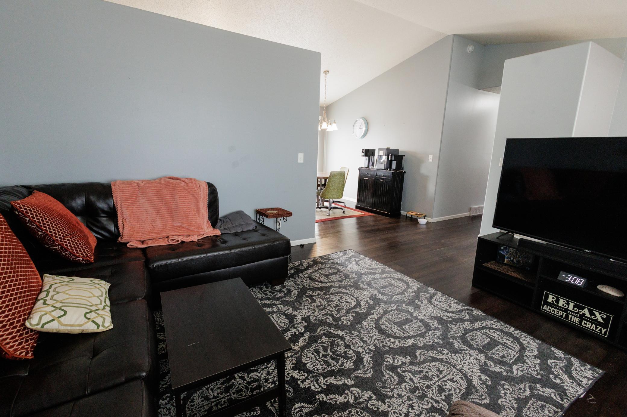 Upper Floor Livingroom