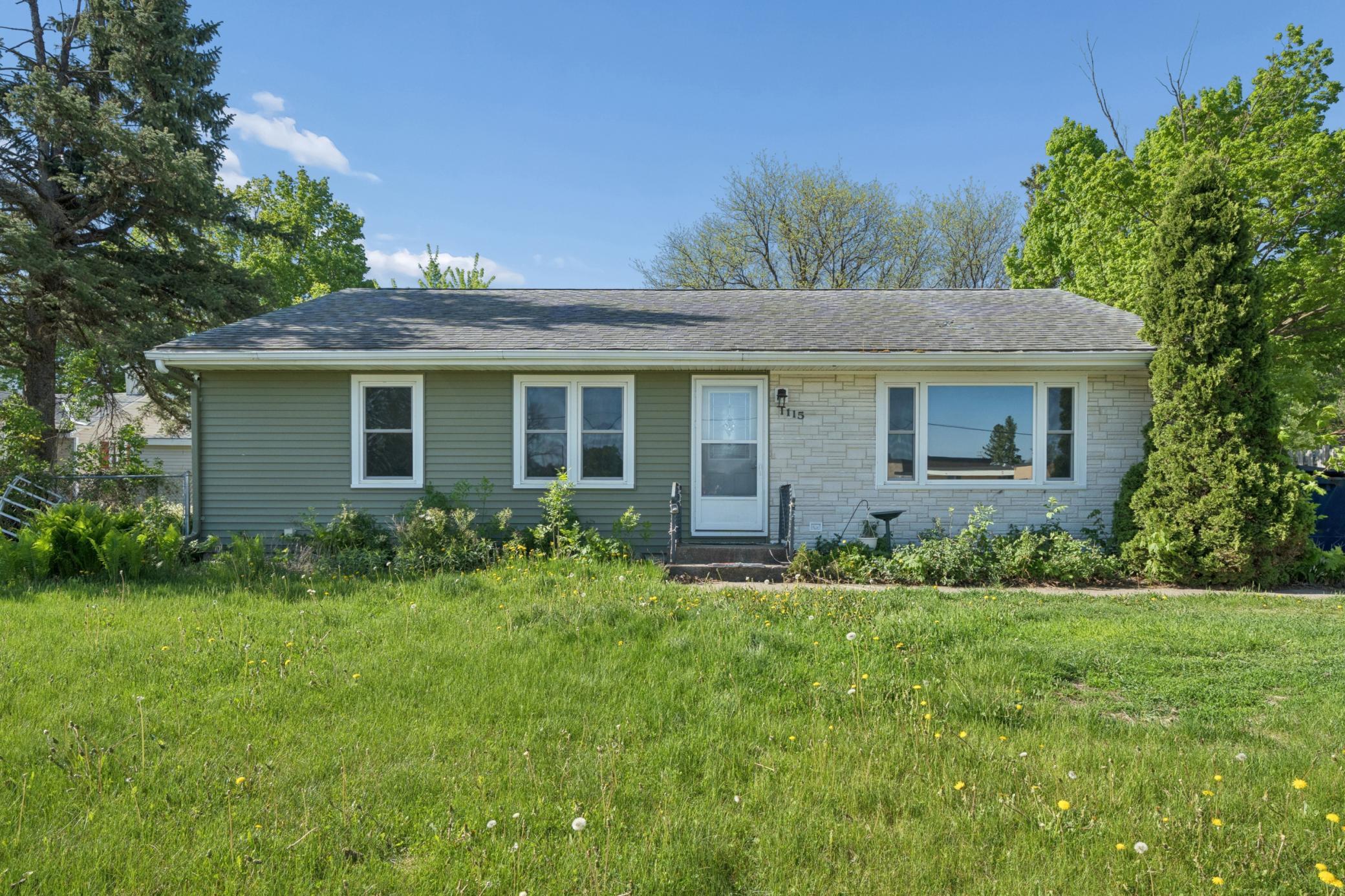 Vinyl/Stone front siding