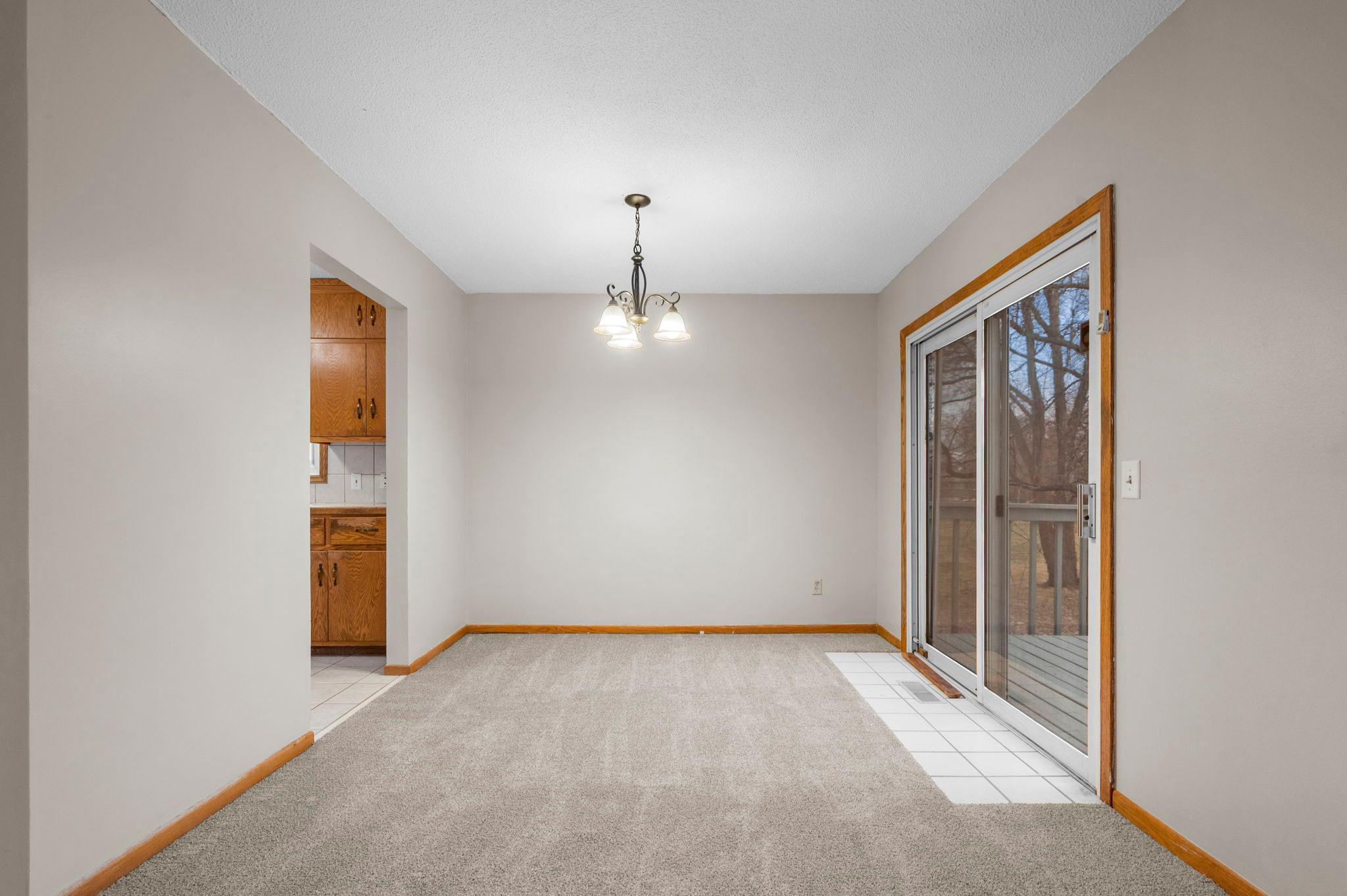 28-web-or-mls-9527 Parrish Ave NE-139.jpg